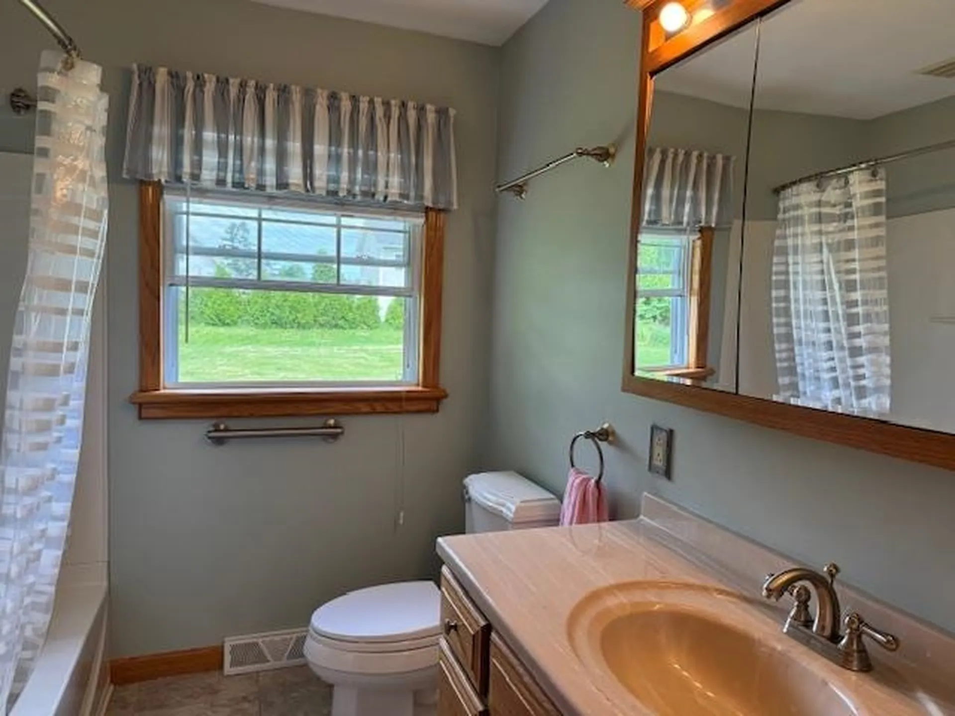 7 Circle Drive Essex VT 05452