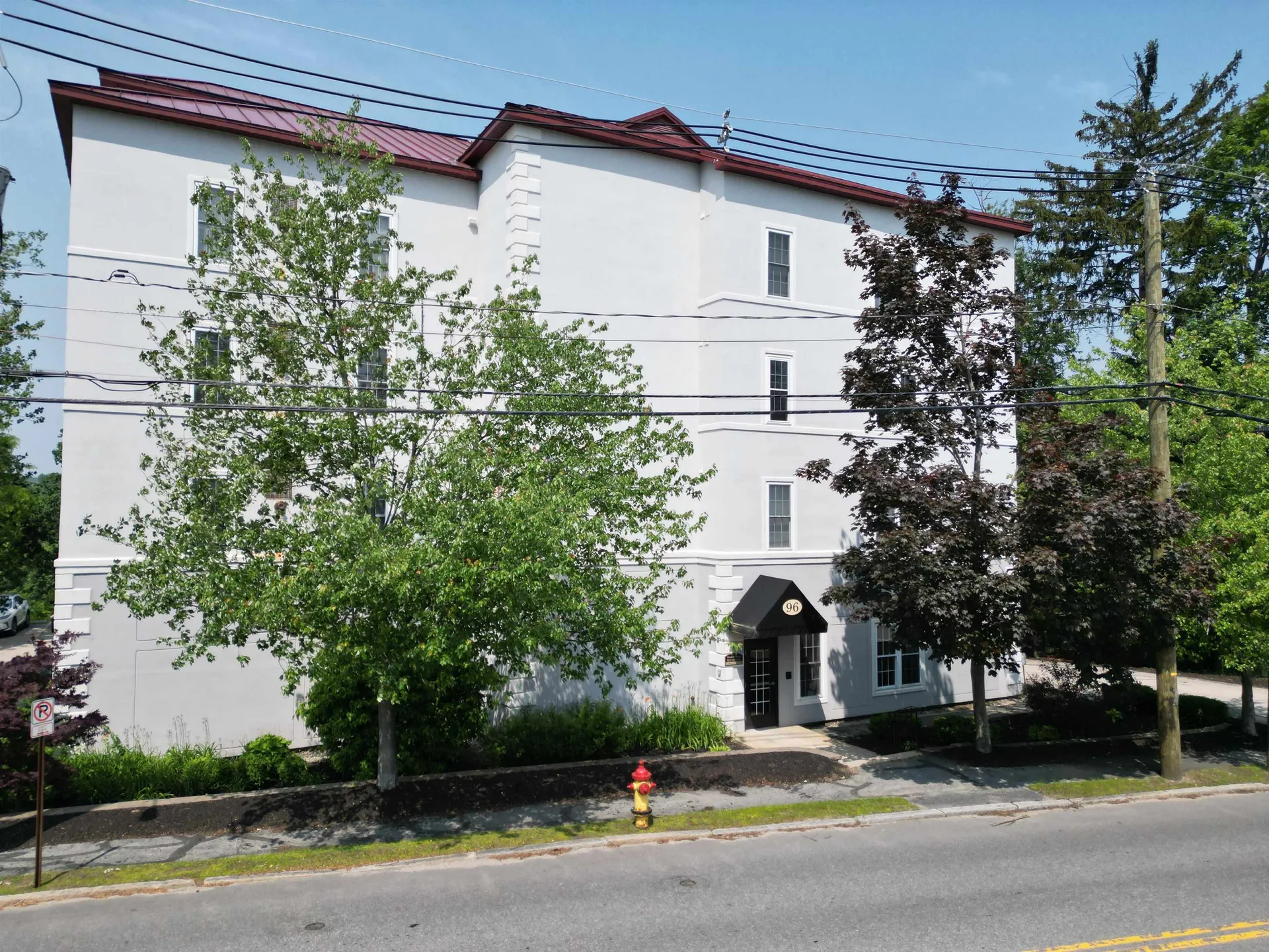 96 River Road Manchester NH 03104