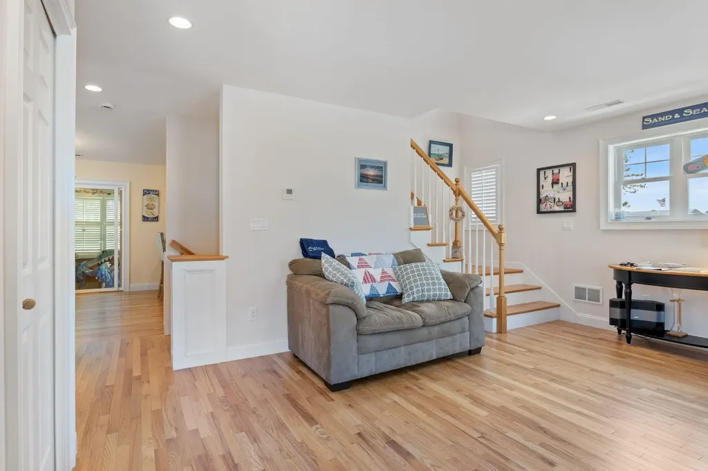 5 Fellows Avenue Hampton NH 03842