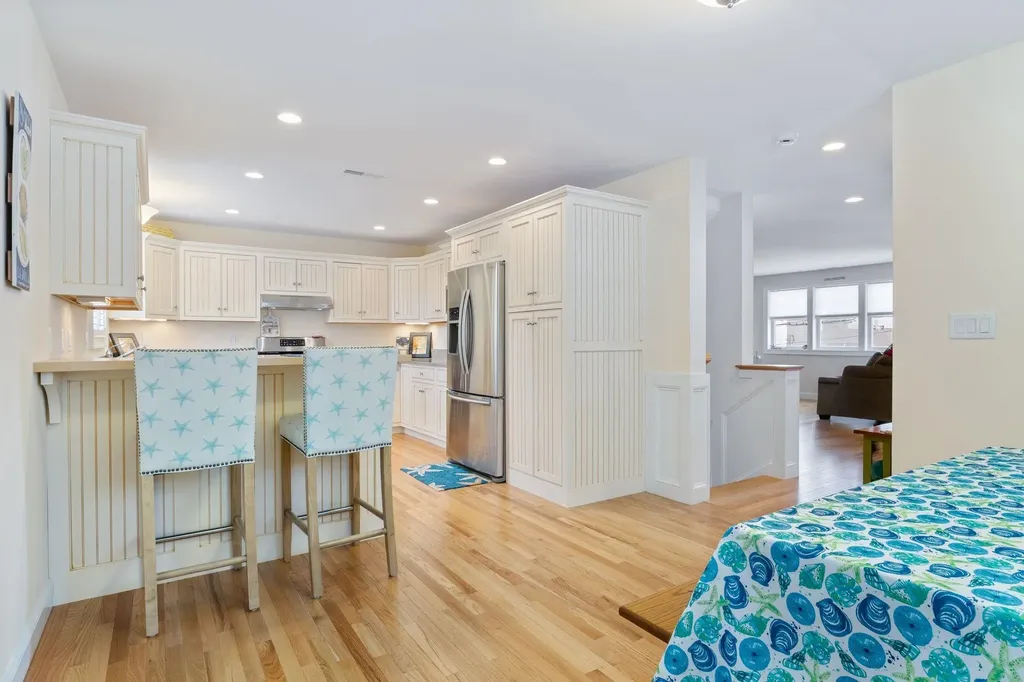 5 Fellows Avenue Hampton NH 03842