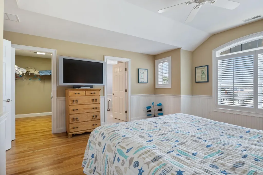 5 Fellows Avenue Hampton NH 03842