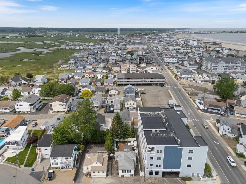 5 Fellows Avenue Hampton NH 03842