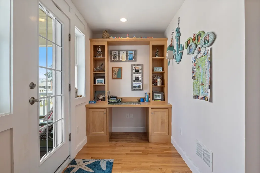 5 Fellows Avenue Hampton NH 03842