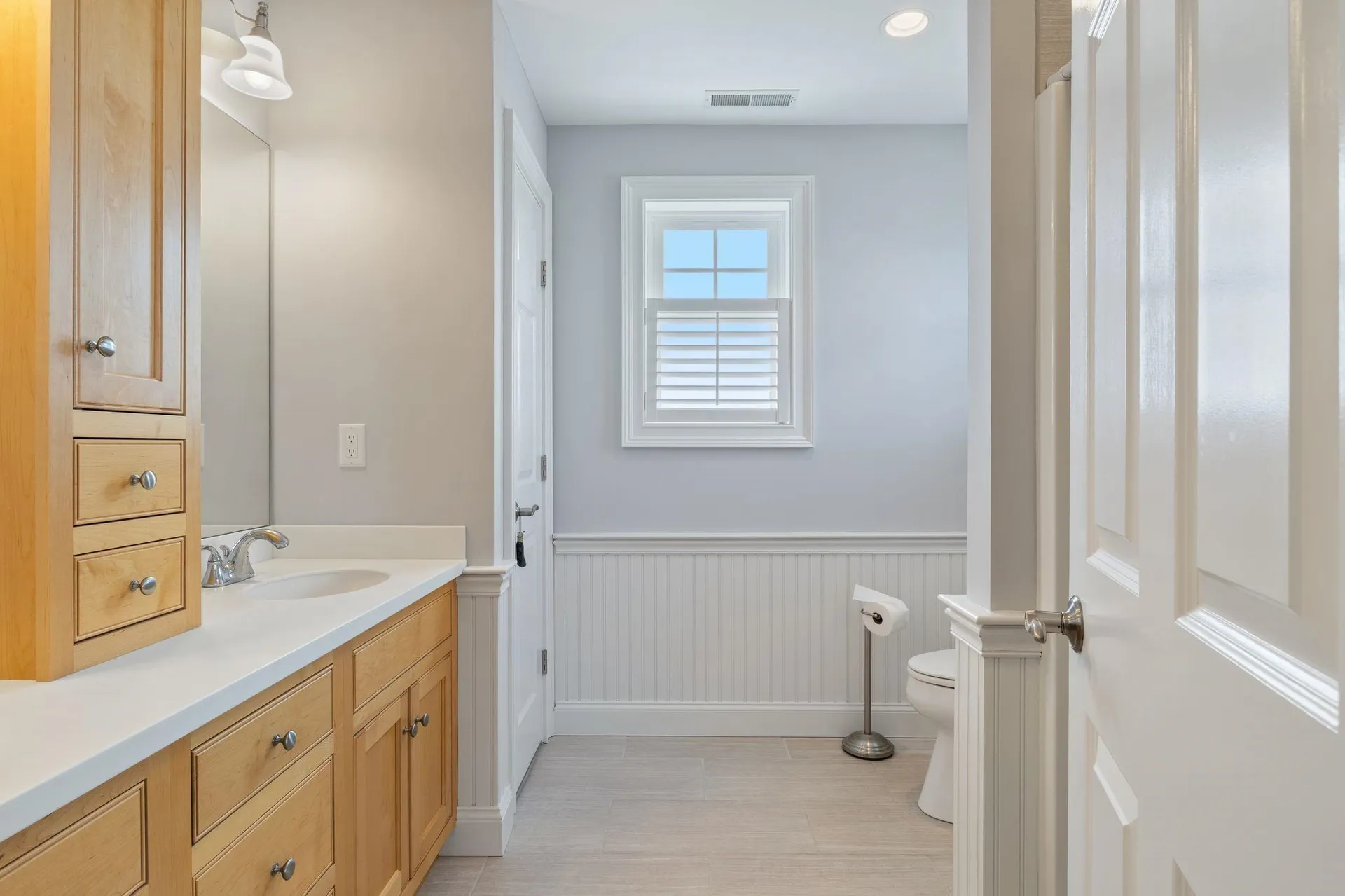 5 Fellows Avenue Hampton NH 03842