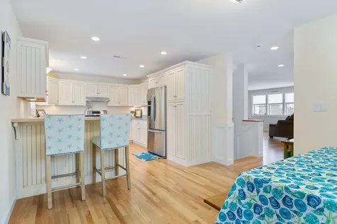 5 Fellows Avenue Hampton NH 03842