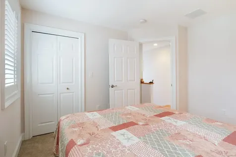 5 Fellows Avenue Hampton NH 03842