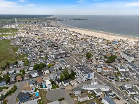 5 Fellows Avenue Hampton NH 03842