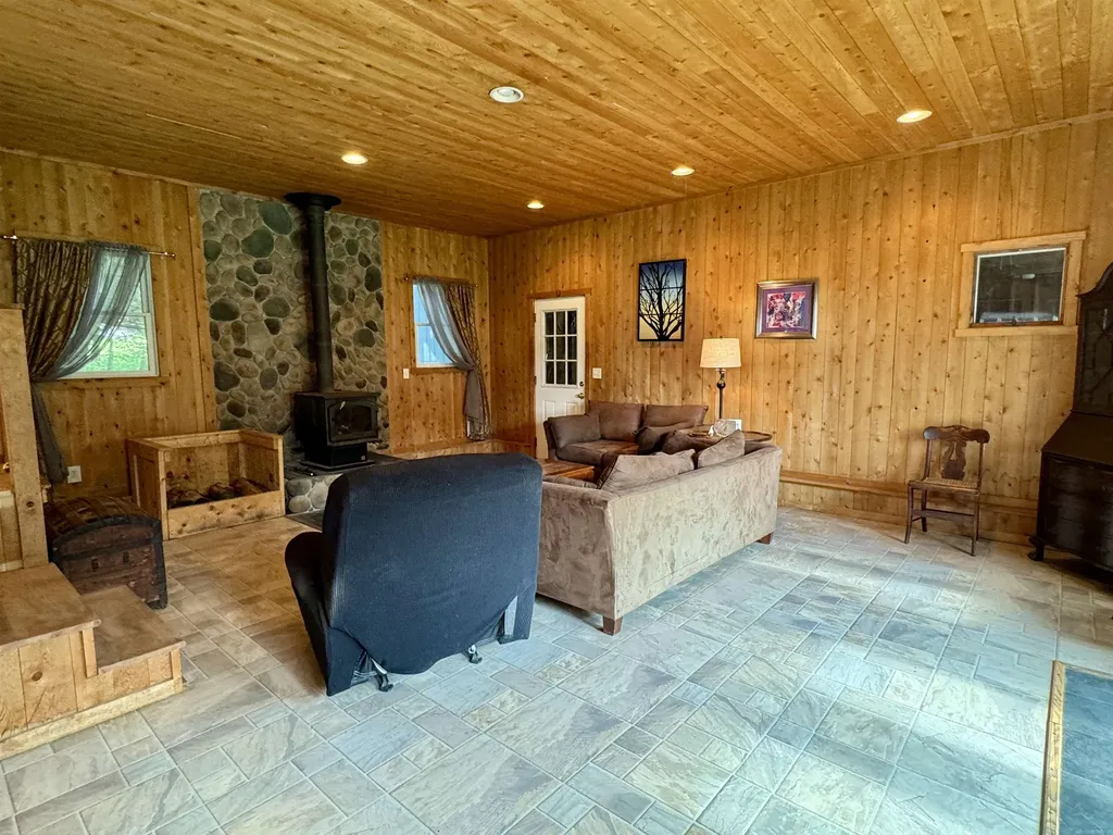 308 Jambash Peak Road Derby VT 05829