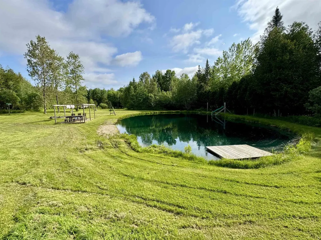 308 Jambash Peak Road Derby VT 05829