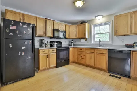 9 Mountain Road Goffstown NH 03045