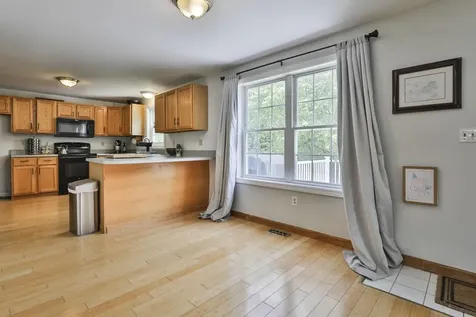 9 Mountain Road Goffstown NH 03045