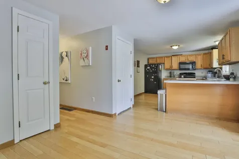 9 Mountain Road Goffstown NH 03045