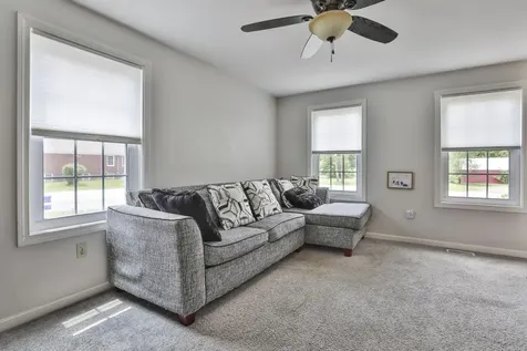 9 Mountain Road Goffstown NH 03045