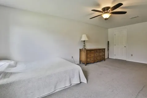 9 Mountain Road Goffstown NH 03045