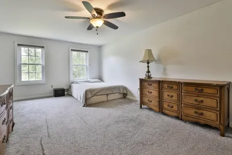 9 Mountain Road Goffstown NH 03045