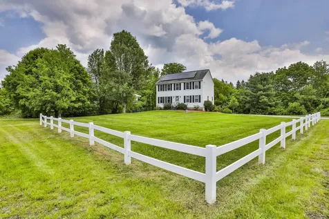 9 Mountain Road Goffstown NH 03045