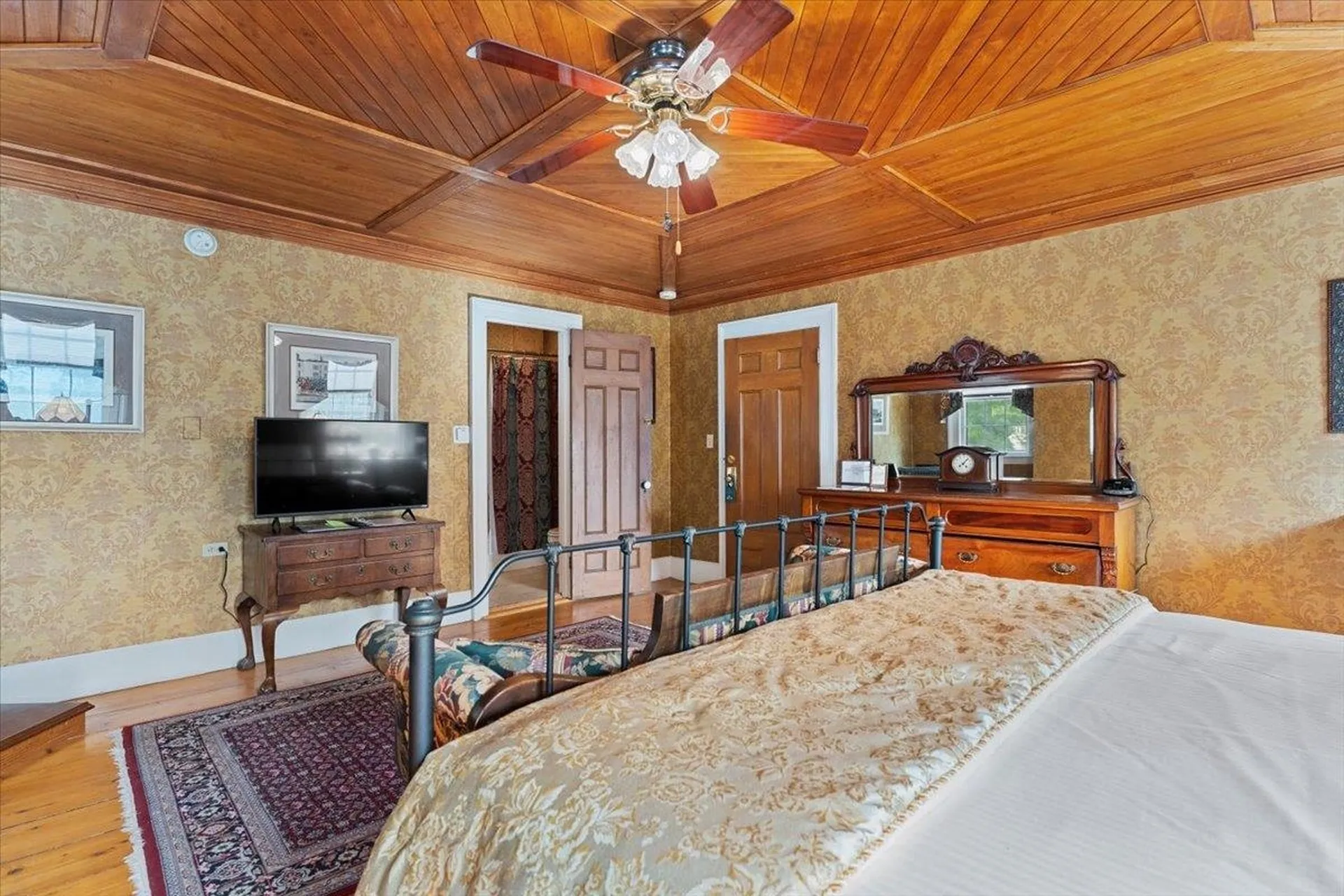 3888-3904 Vt Route 7a Arlington VT 05250