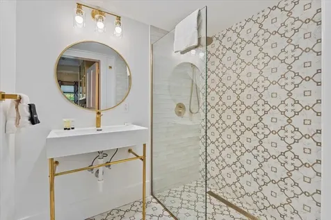 3888-3904 Vt Route 7a Arlington VT 05250