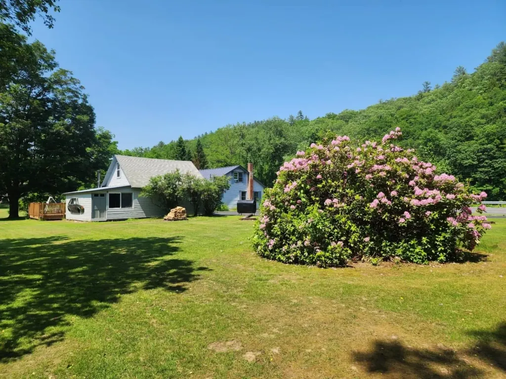 1082 W River Road Brattleboro VT 05301