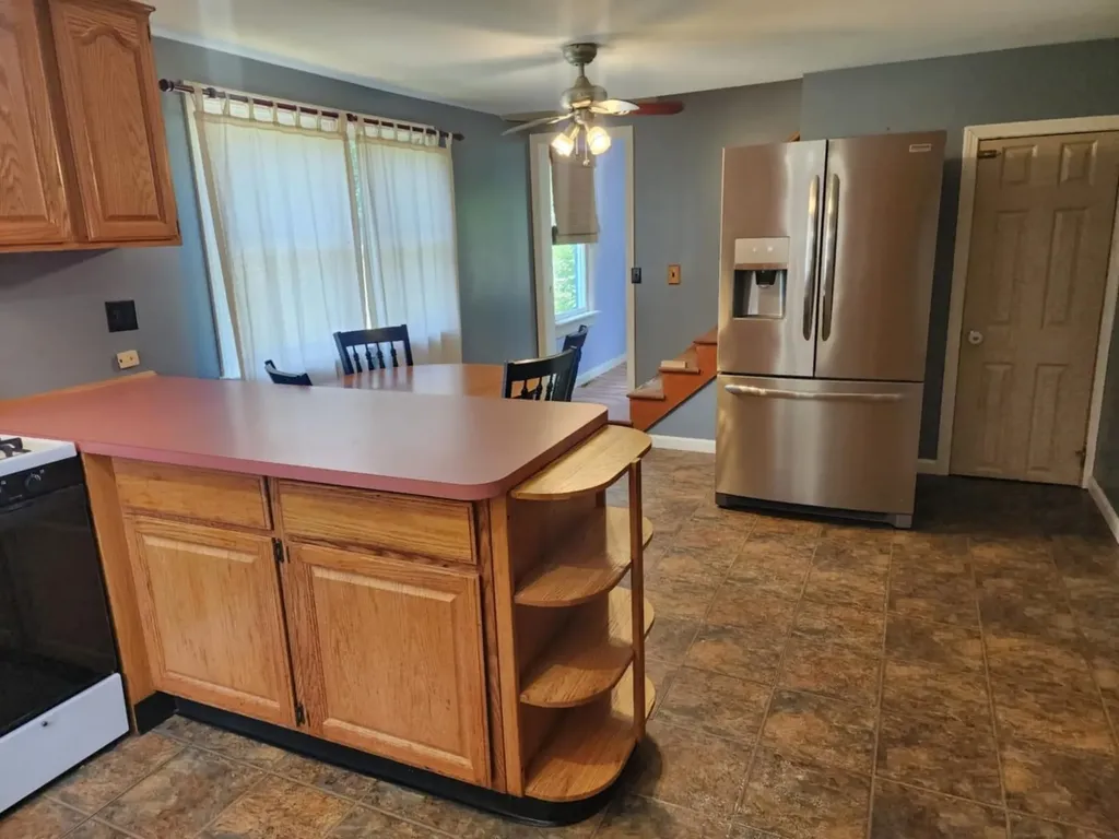 1082 W River Road Brattleboro VT 05301