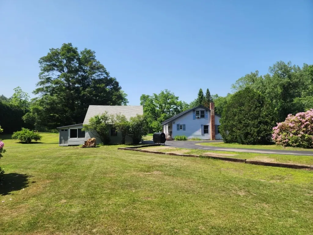1082 W River Road Brattleboro VT 05301