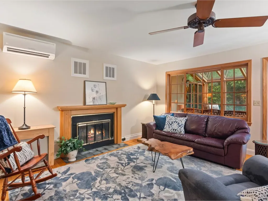66 Dunder Road Burlington VT 05401