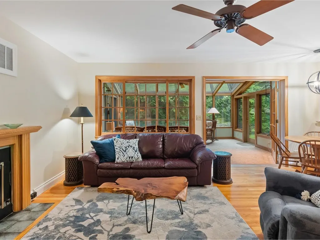 66 Dunder Road Burlington VT 05401