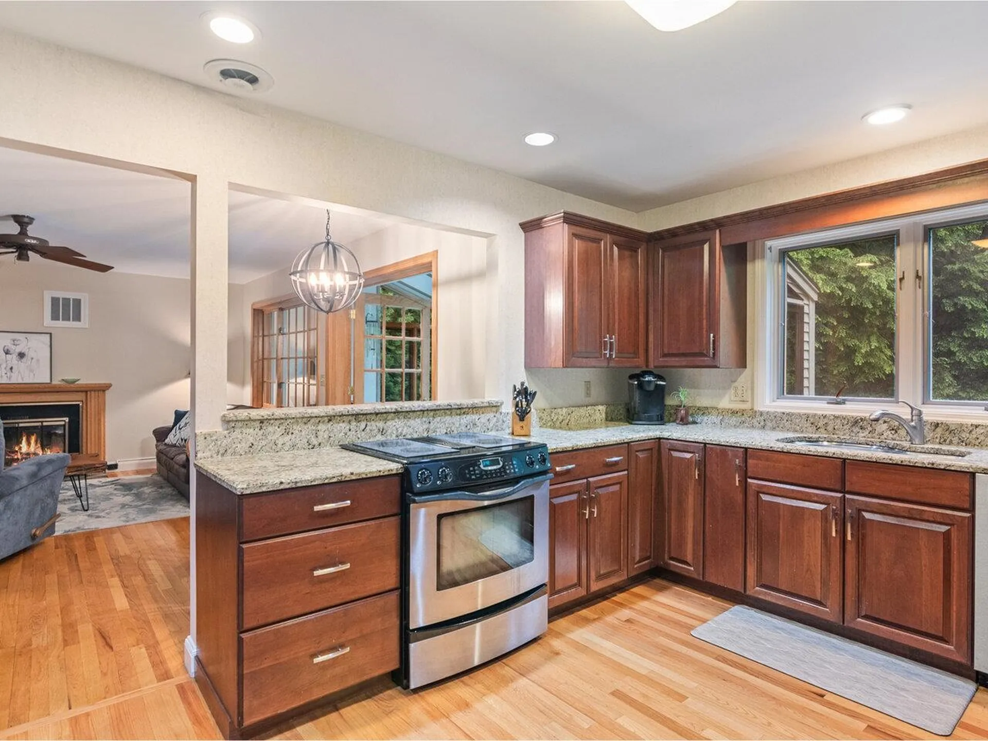 66 Dunder Road Burlington VT 05401