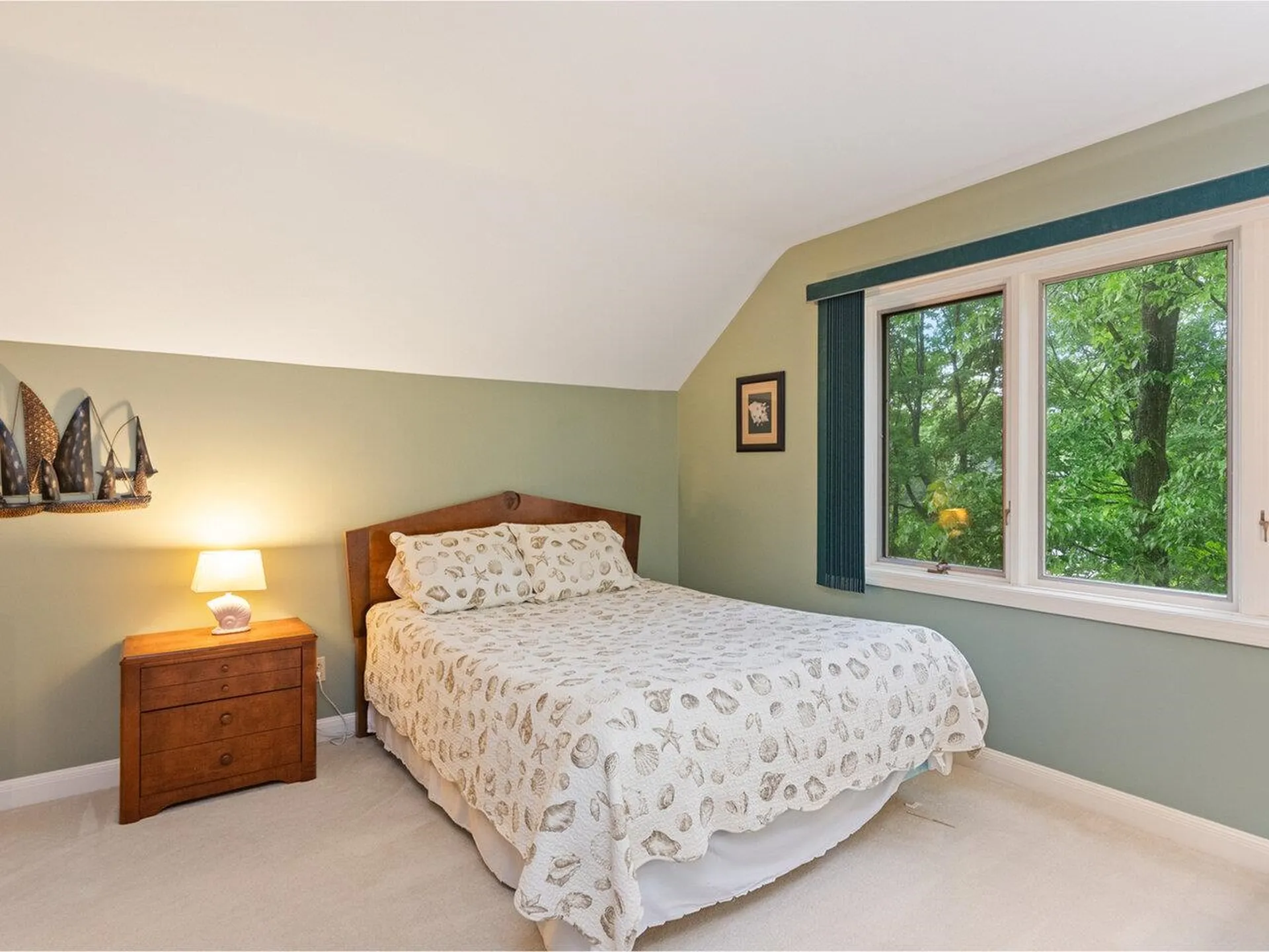 66 Dunder Road Burlington VT 05401