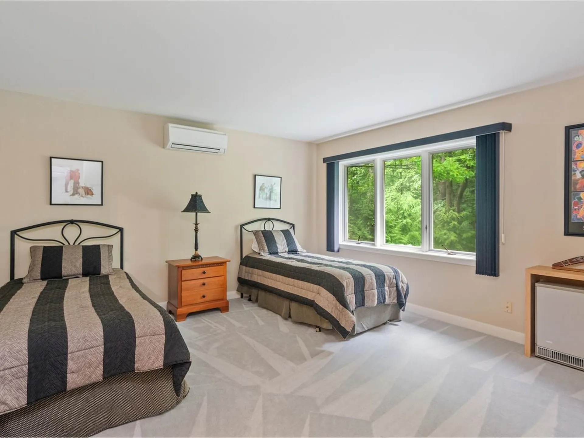 66 Dunder Road Burlington VT 05401
