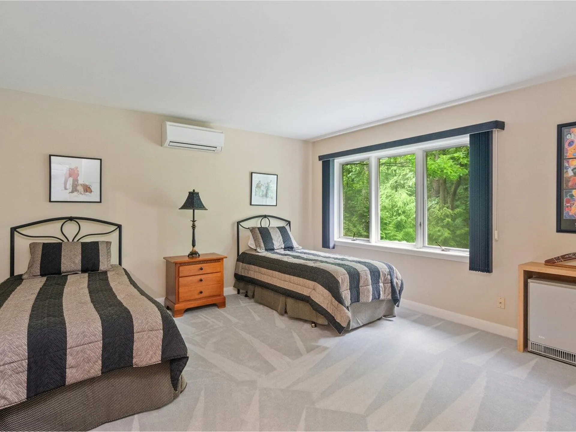 66 Dunder Road Burlington VT 05401