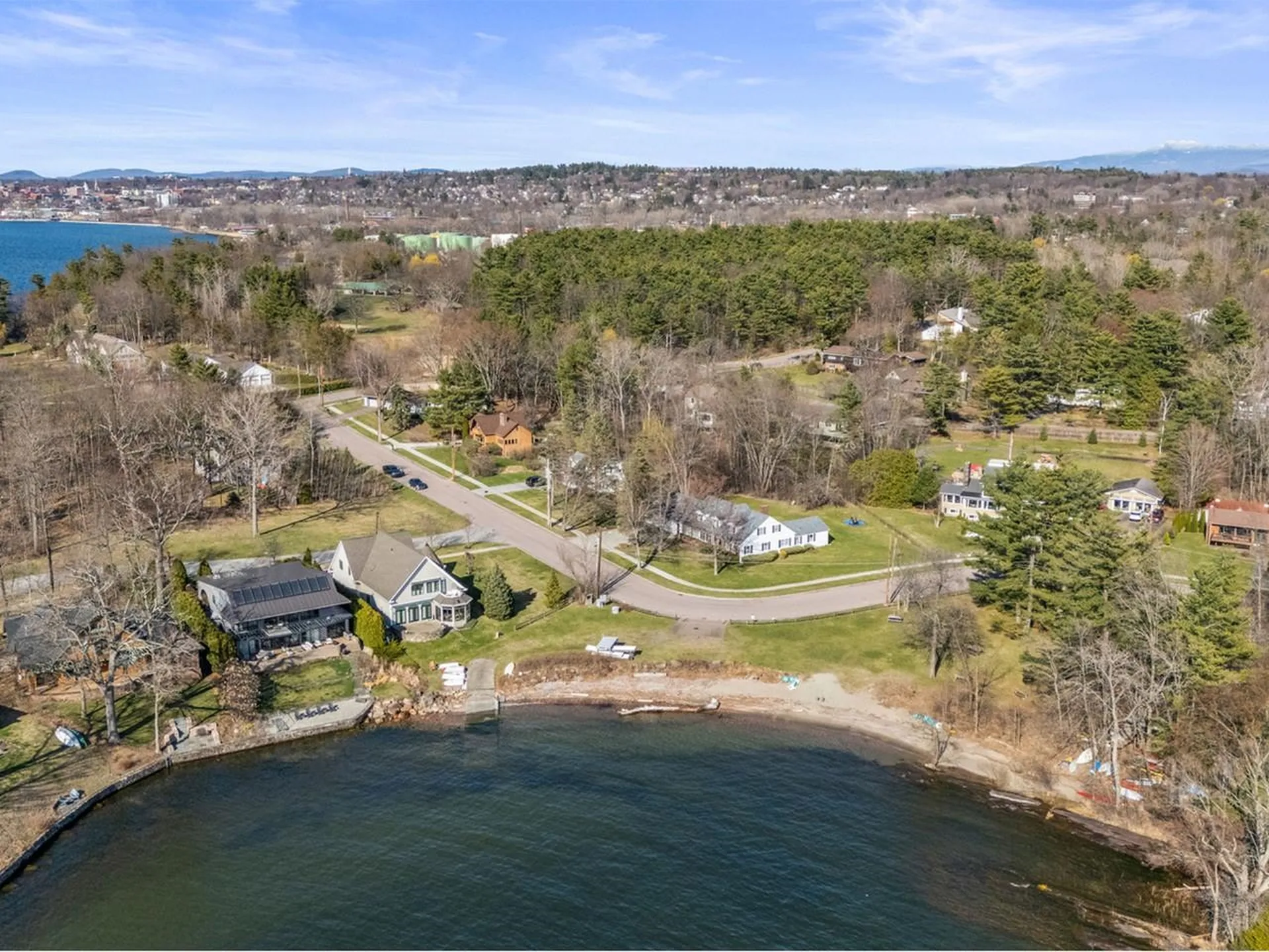 66 Dunder Road Burlington VT 05401