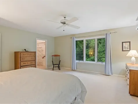 66 Dunder Road Burlington VT 05401