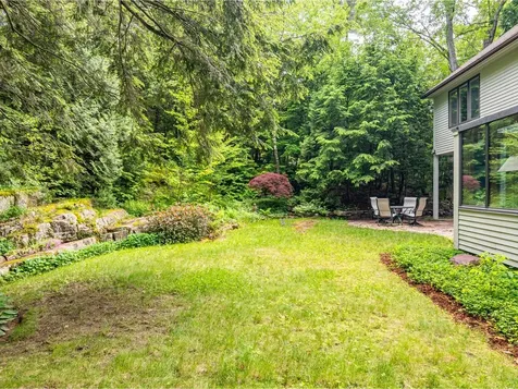 66 Dunder Road Burlington VT 05401