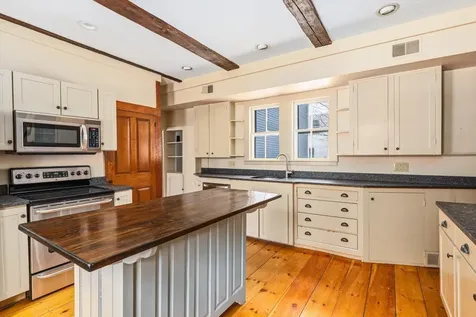 38 Main Street Hancock NH 03449