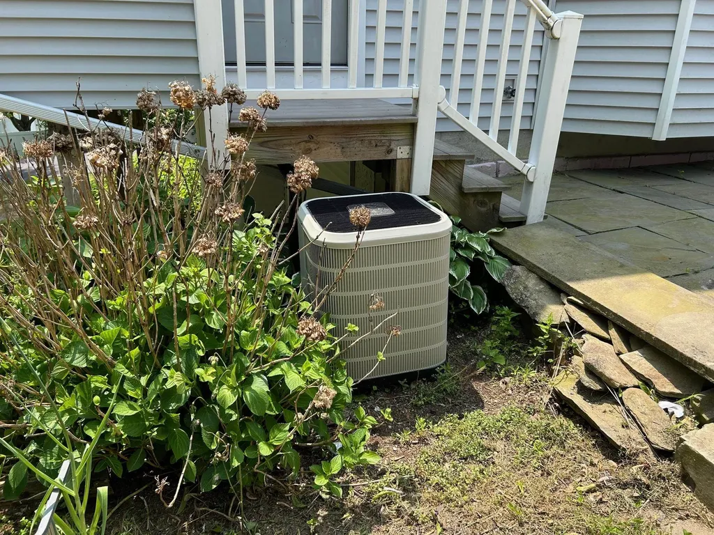 9 Woodlawn Avenue Bedford NH 03110