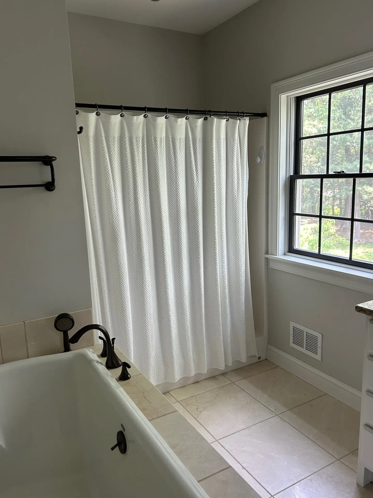9 Woodlawn Avenue Bedford NH 03110