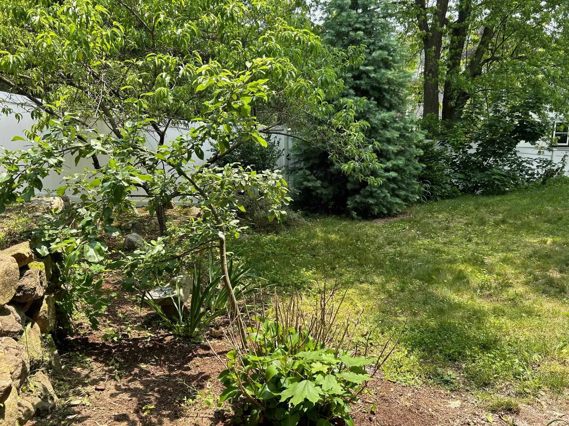 9 Woodlawn Avenue Bedford NH 03110