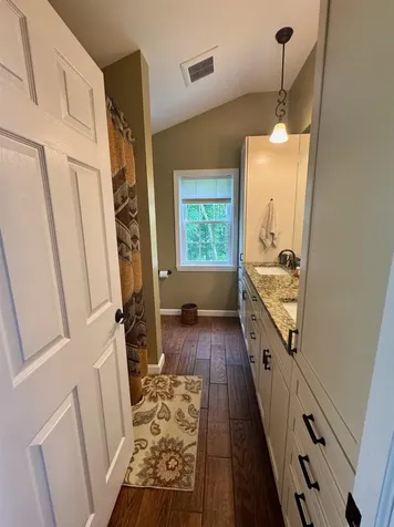 653 Skyboro E Road Pownal VT 05261