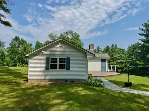 653 Skyboro E Road Pownal VT 05261