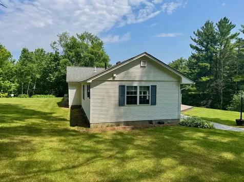 653 Skyboro E Road Pownal VT 05261