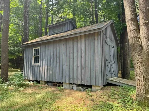 653 Skyboro E Road Pownal VT 05261