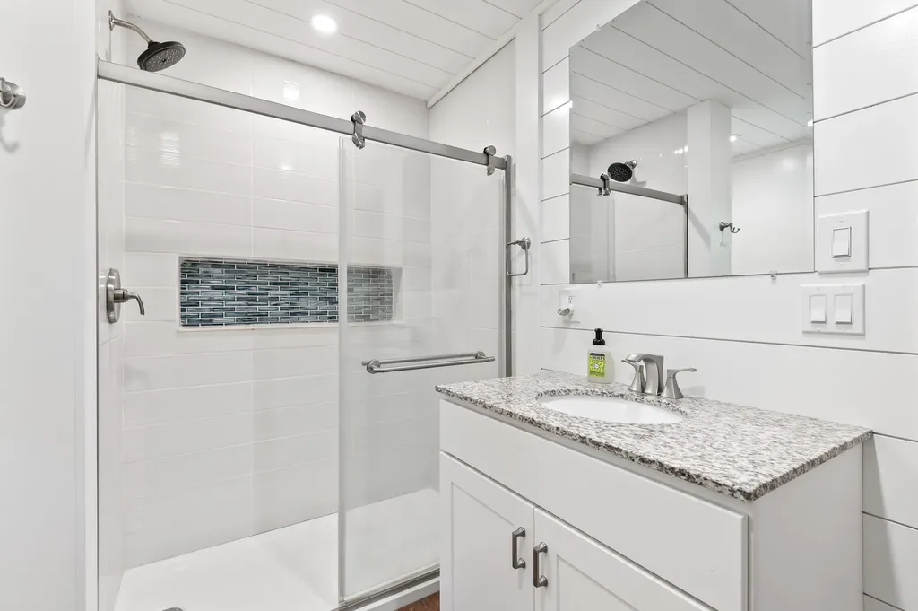 6 Rainbow Drive Ossipee NH 03864