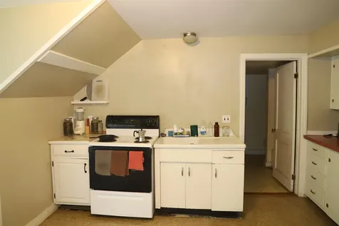 27 Westminster Terrace Rockingham VT 05101