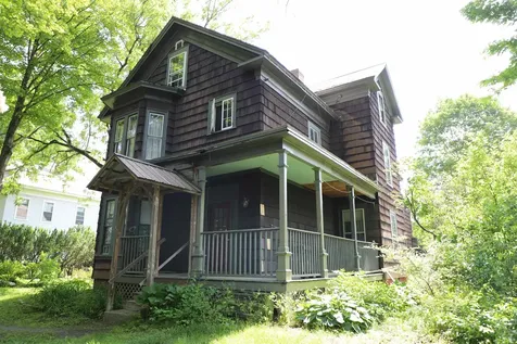 27 Westminster Terrace Rockingham VT 05101