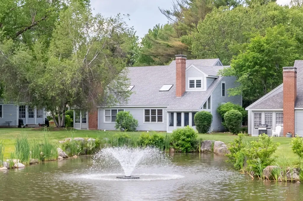 5 Golf View Laconia NH 03246