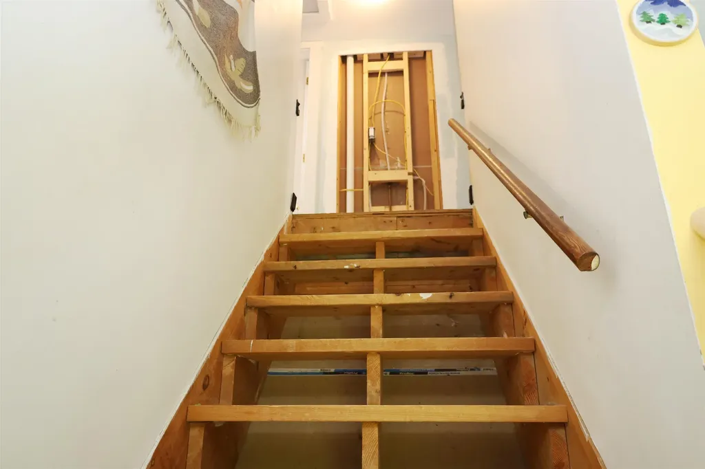 80 Fox Road Newark VT 05871