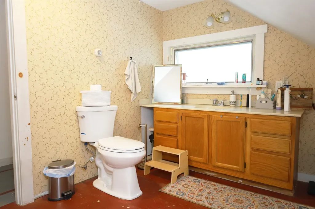 80 Fox Road Newark VT 05871