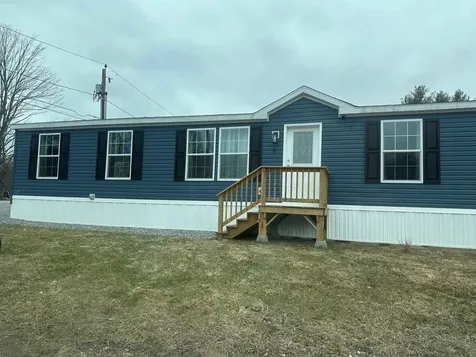 17 Pleasant Valley Road Stratford NH 03590