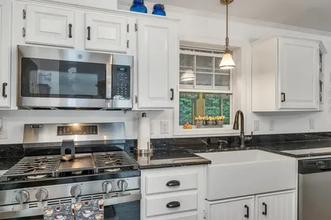 638 Benton Drive Laconia NH 03246